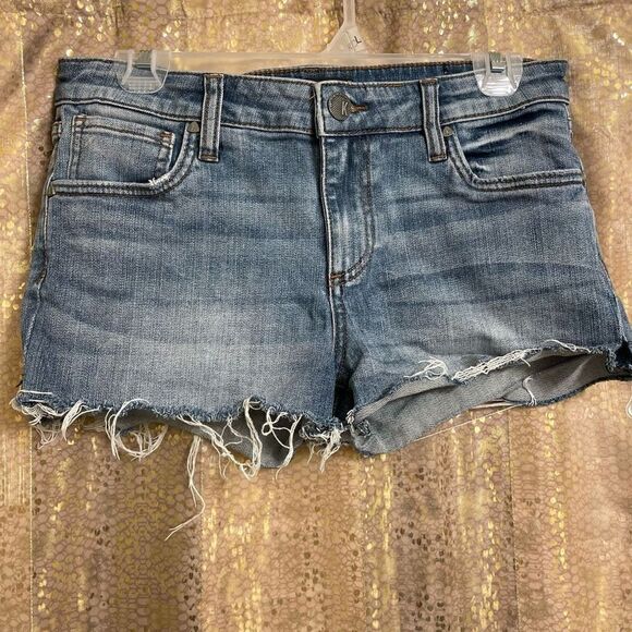 Kut From The Kloth Gidget Med Blue Low Rise Frayed Hem Jean Shorts 6 - Picture 1 of 7